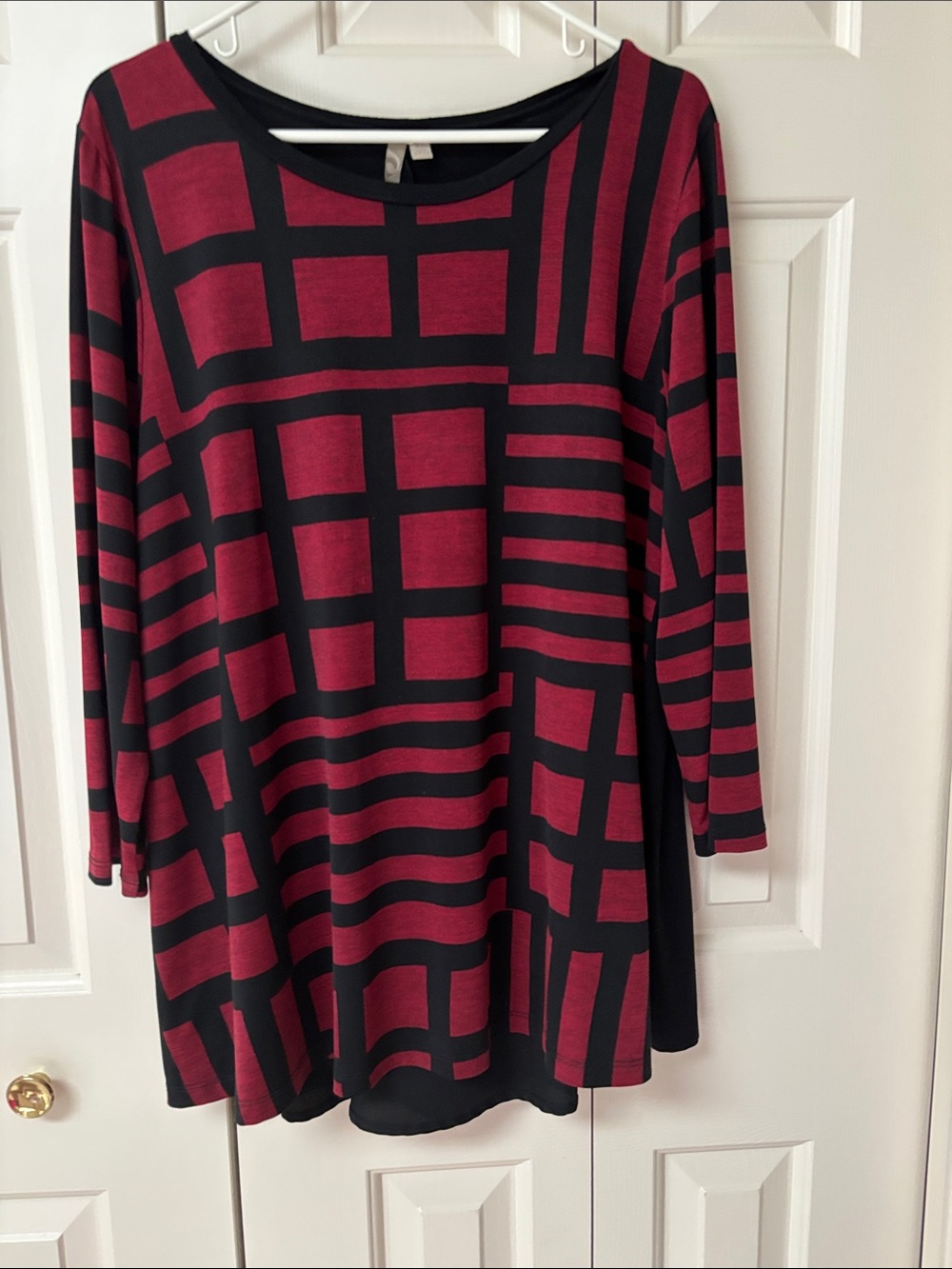 Comfy USA Red and Black Geometric Tunic